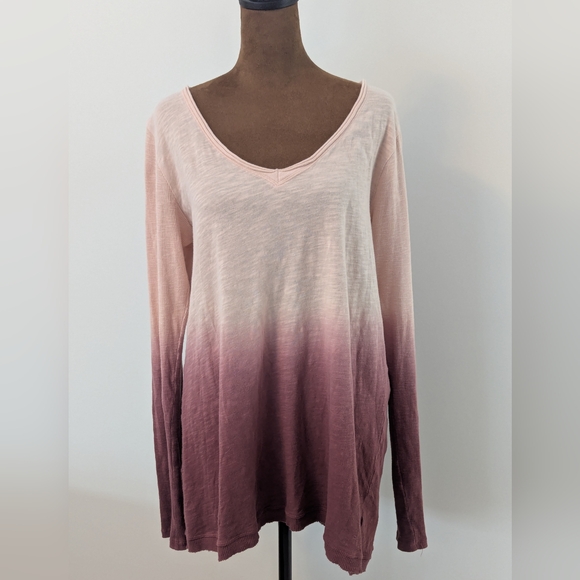Anthropologie Tops - Anthropologie pure+good pink ombré v-neck long sleeve thermal long length top L